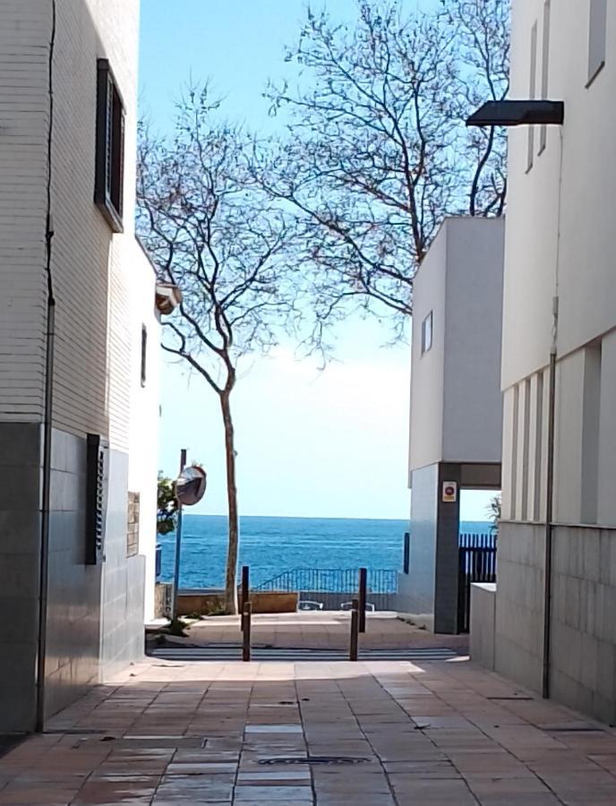 Pis pràctic i agradable sobre la Marina Palamós Apartamento Exterior foto